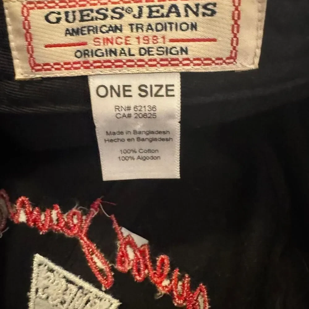 Vintage Guess embroidered logo Black Baseball snapback hat